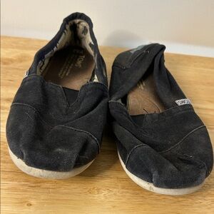 TOMS Women’s Black Moccasin Shoes